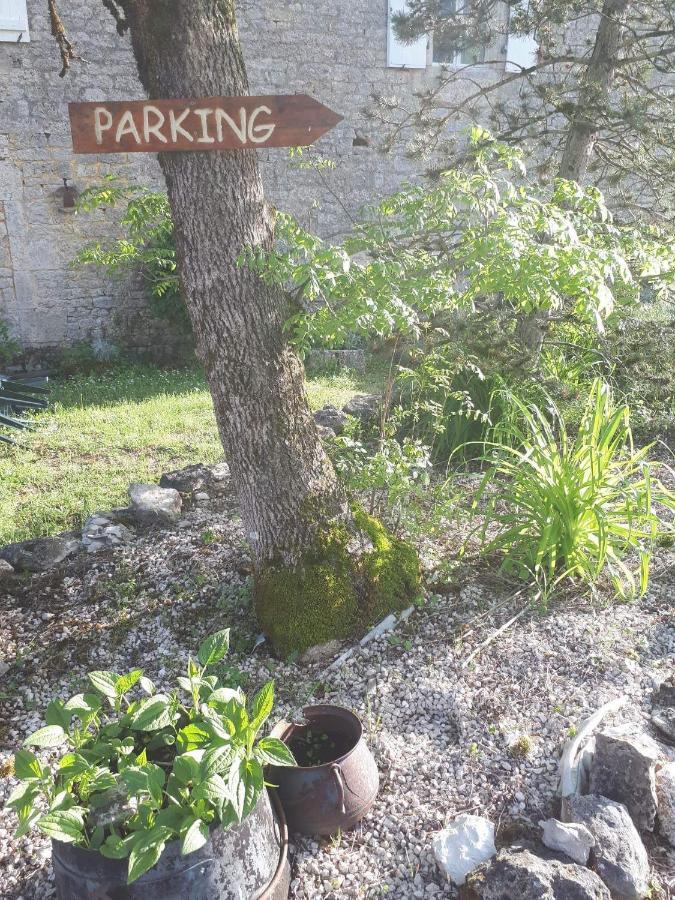 Hotel La Ferme De Roquedure Montfaucon  Zewnętrze zdjęcie