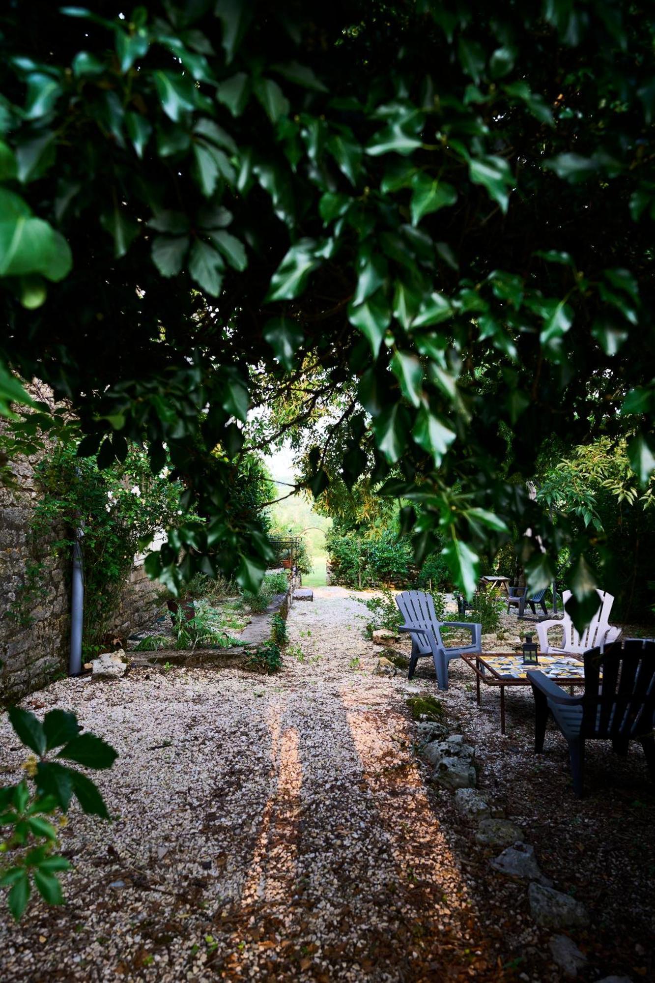 Hotel La Ferme De Roquedure Montfaucon  Zewnętrze zdjęcie
